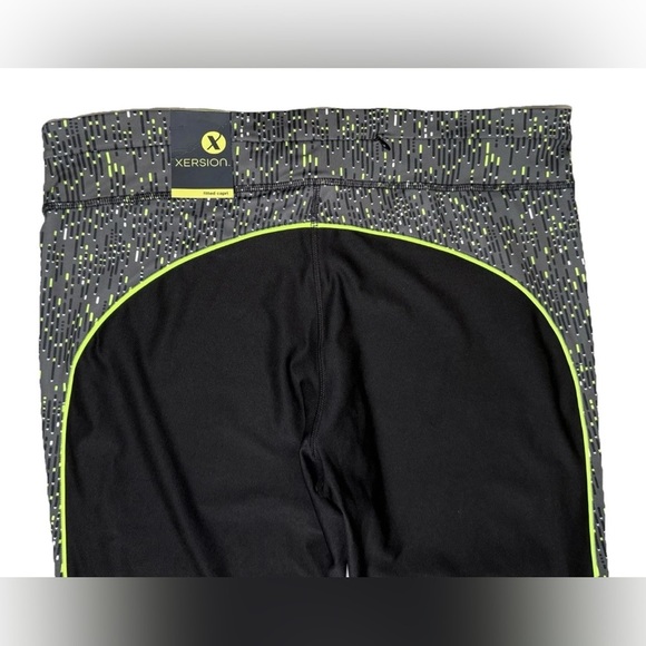 NWT Xersion Women's Black Neon Green Capri Workout Yoga Pants Size XL 36 X 20 - Picture 4 of 10